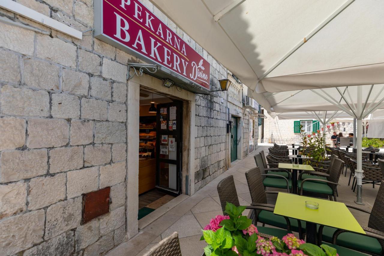 Old Bridge Trogir Hotel ภายนอก รูปภาพ